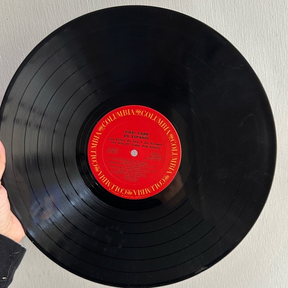 Vintage 1972 Vikki Carr En Español Vinyl Record - Picture 7 of 9